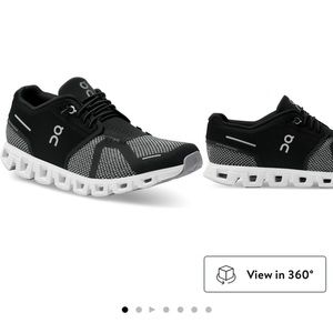 On cloud running sneaker